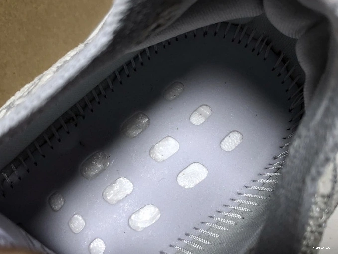Adidas Yeezy FV3260 Alien Boost 380 0824